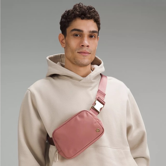 Lululemon Everywhere Belt Bag 1L
Metal Hardware- Spiced Chai/Gold - Picture 9 of 9